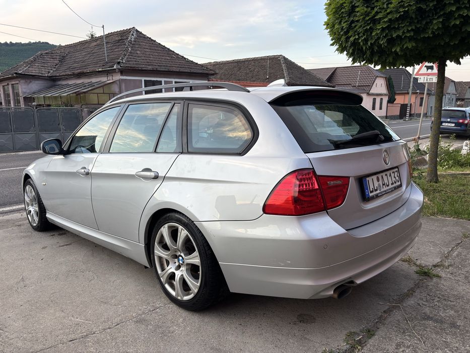 BMW 3 Series 2010 — imagine 5