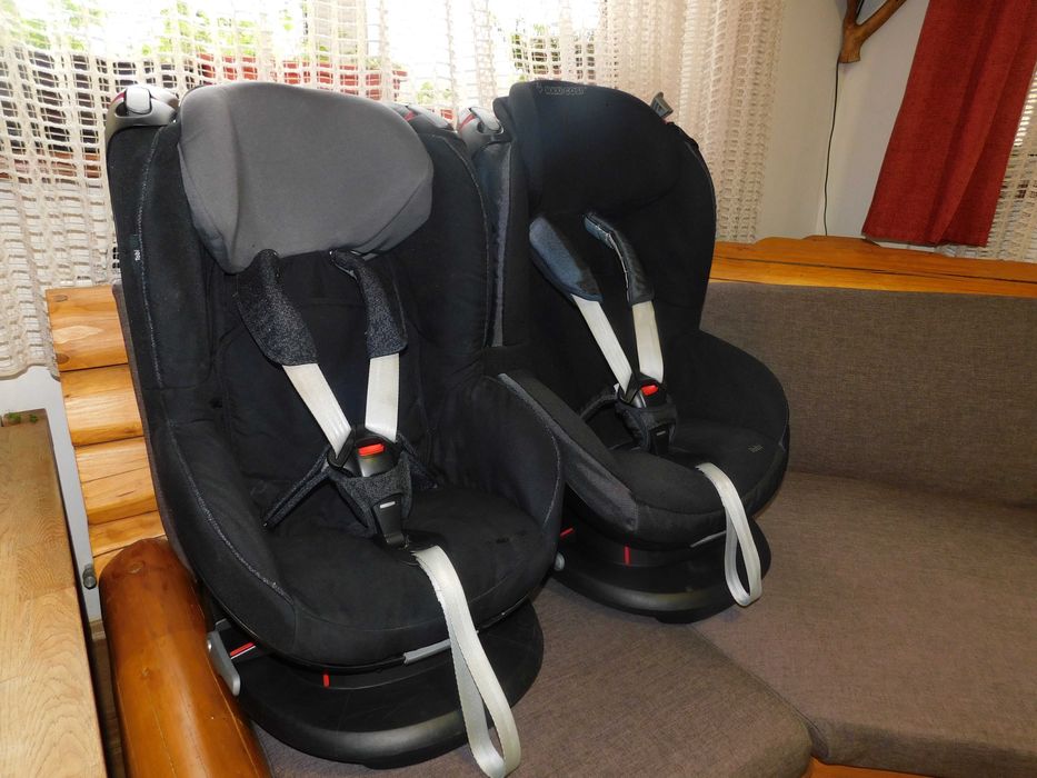 Scaun auto Maxi Cosi Tobi grupa 9-18 kg / 2 buc