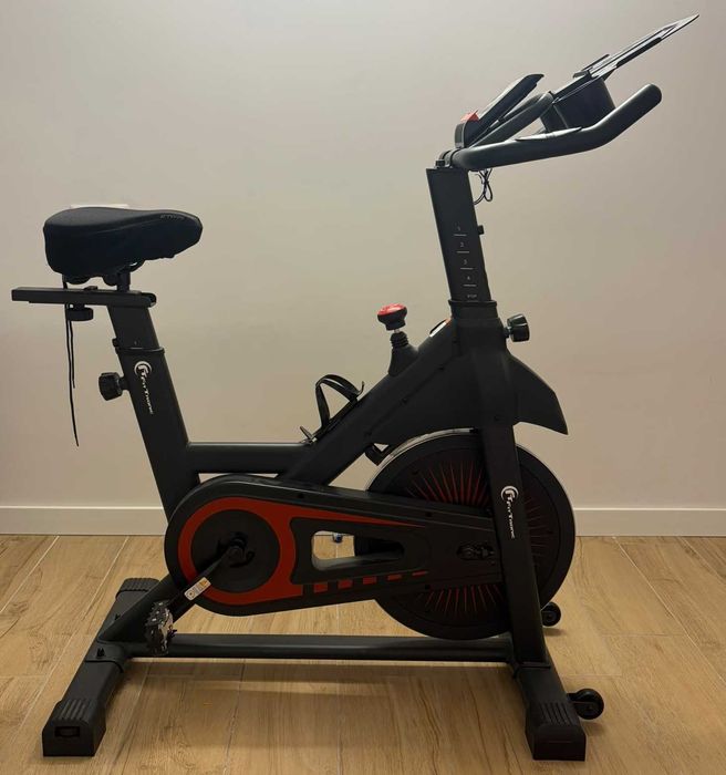 Bicicletă Indoor Cycling / Spinning FitTronic SB8000