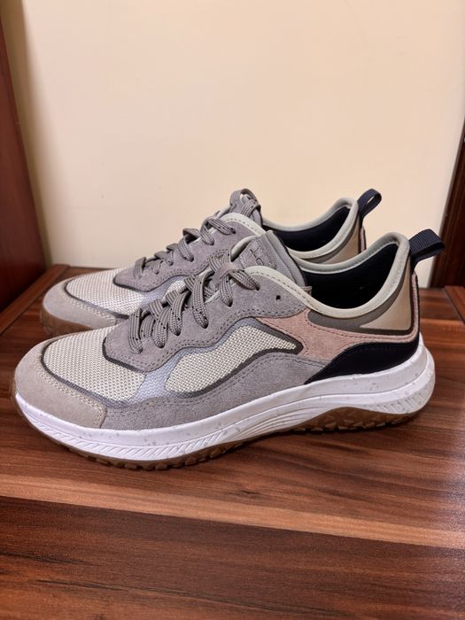 Дишащи сникърси GEOX