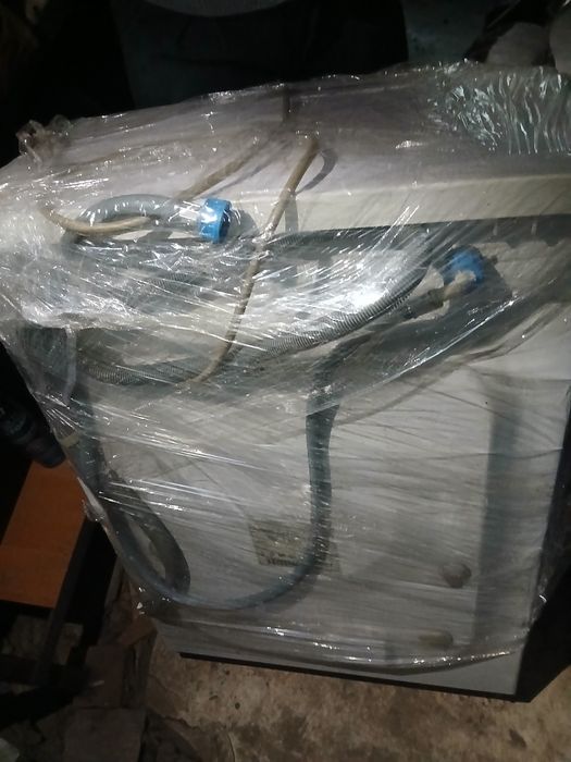 Продам стиральну машину SAMSUNG 3,5 кг