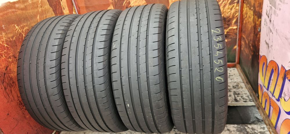 Set 4 Anvelope Good Year 235 45 R20 de vara . Dot 2022
