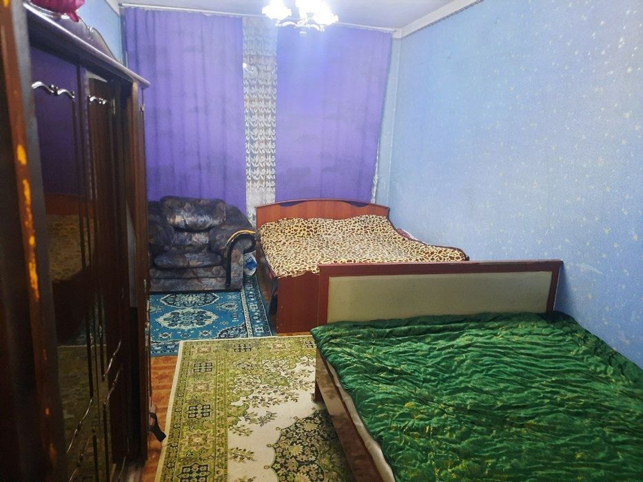 Квартира 12кв. 2 в 3/1 /4 Перекрёсток Фархадский базар.