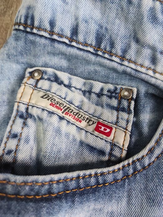 Мъжки къс панталон Diesel W36