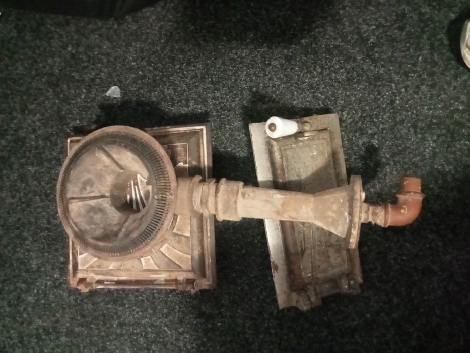 Uși de sobă de vânzare 250 negociabil