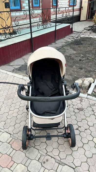 Продам детскую коляску