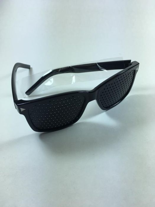 Oferta ochelari pinhole toc gratis