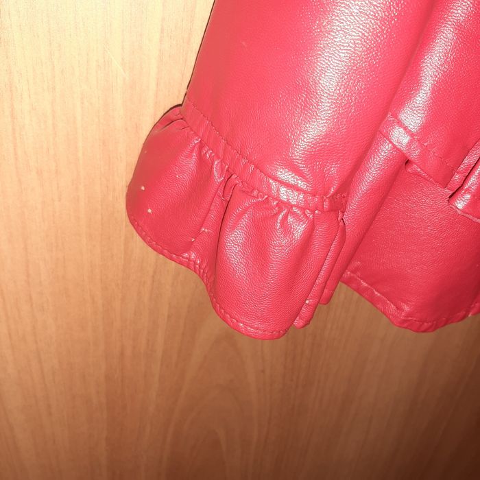 Кожаная курточка для девочки