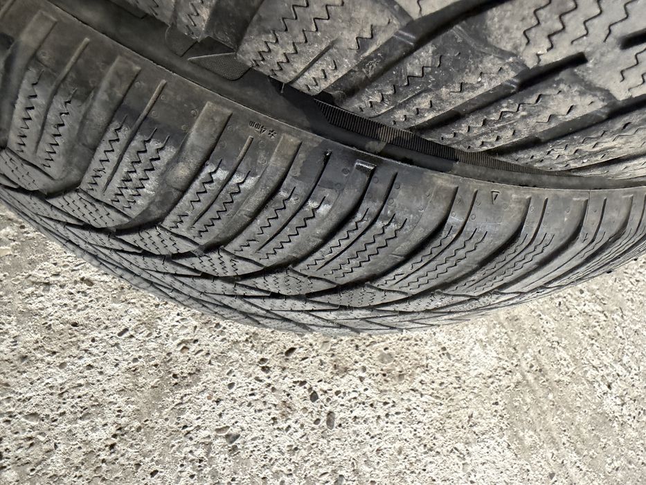 Bridgestone 275/45R20 110W