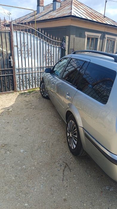 De vânzare Ford mondeo combi mk4 2002