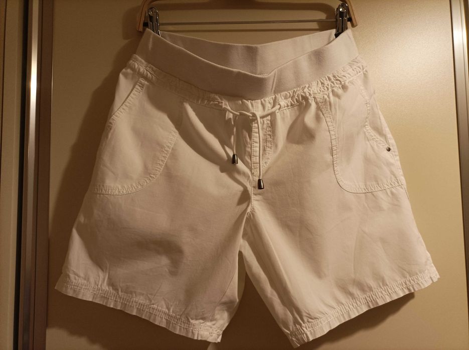 Pantaloni scurti Esmara, albi, mar.40