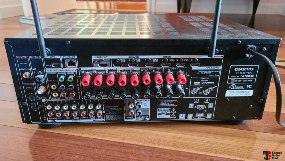 Reciver onkyo TX-NR 555