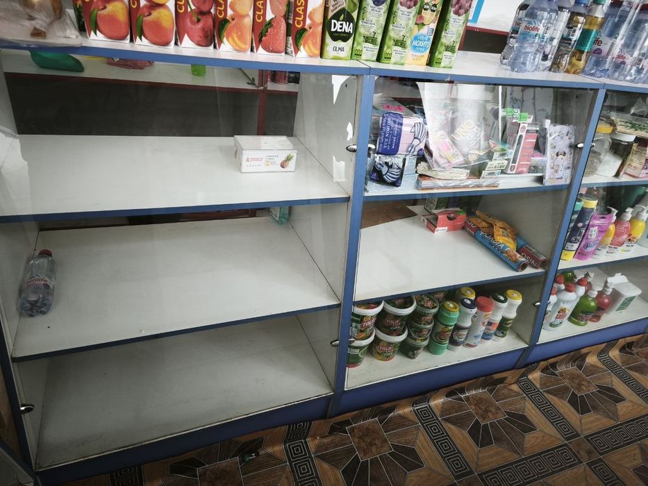 Vitrinalar  sotiladi