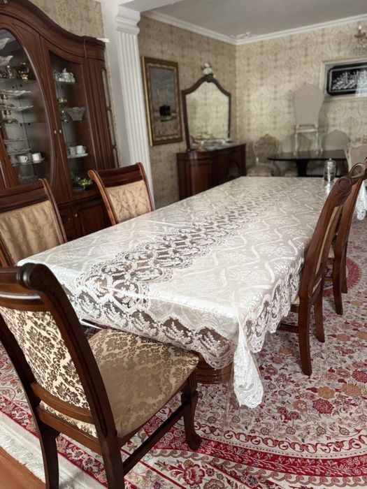 Мебел  чисто с красного дерева