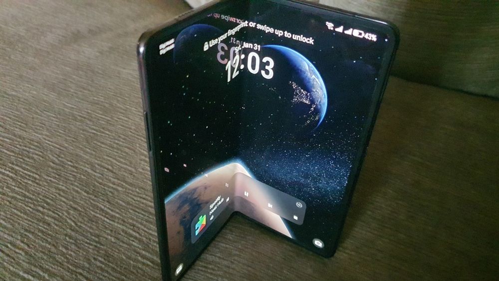 Telefon Honor Magic V2