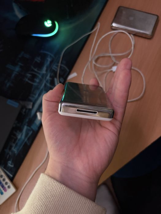 Ipod generatia a 4 a 20 gb