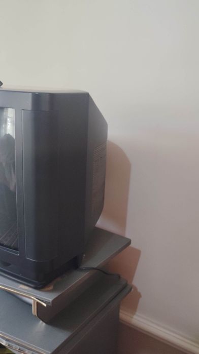 Маленький телевизор