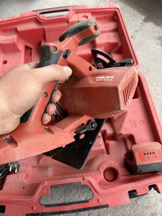 Hilti SCW 22-A ръчен циркуляр