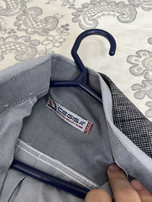 Одежда : джинсы , брюки , рубашка , пиджак