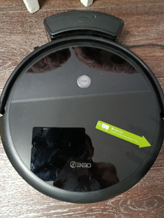 робот пылесос 360