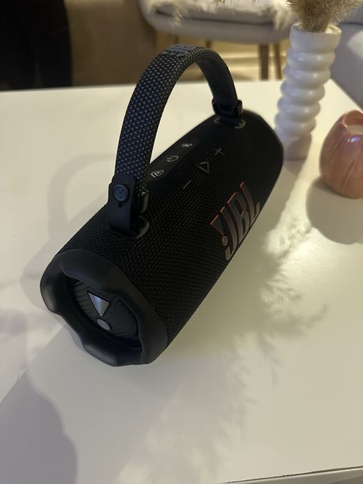 JBL Charge 6 като нова