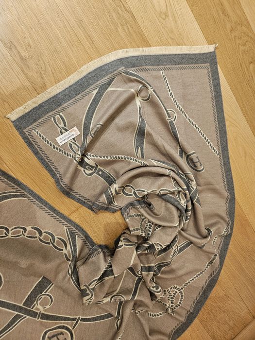 HERMES шал -наметка кашмир