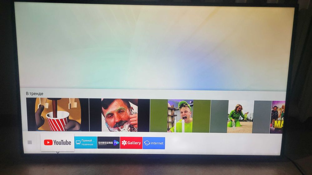 Продам смарт-телевизор SAMSUNG