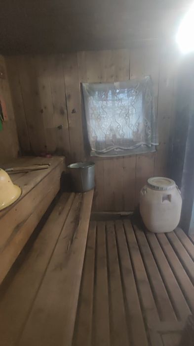 Дом.  3 комнаты + кухня.