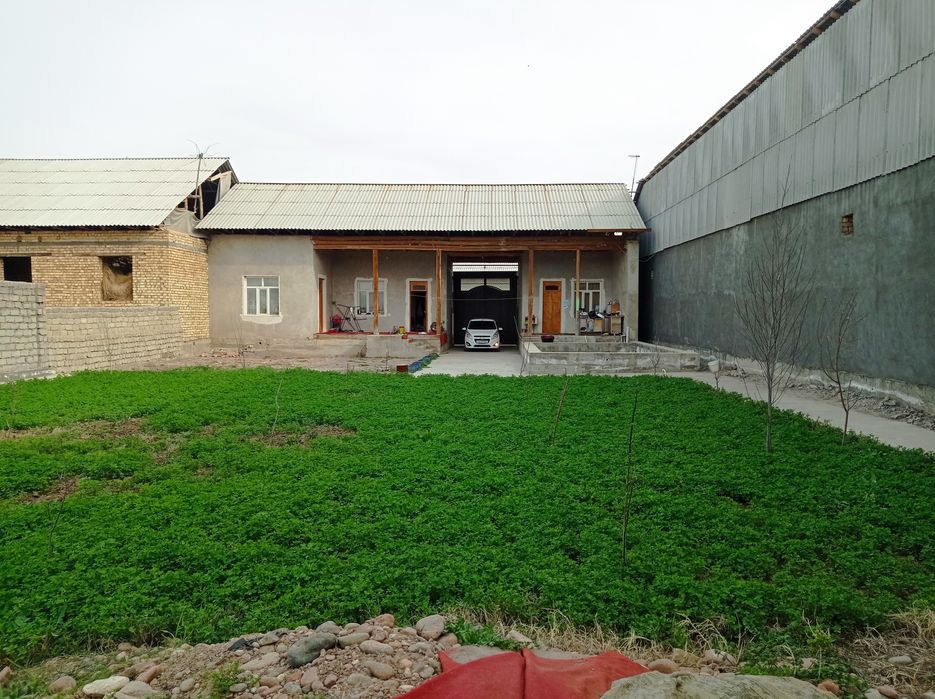 Toshkent viloyati, Olmaliq shahar, Xilol MFY, Evalak koʻchasi, 70-uy..