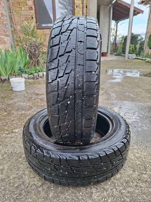 Зимни гуми 215/60 R17.  M+S комплект