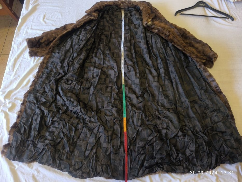 Естествено палто от челца на норки