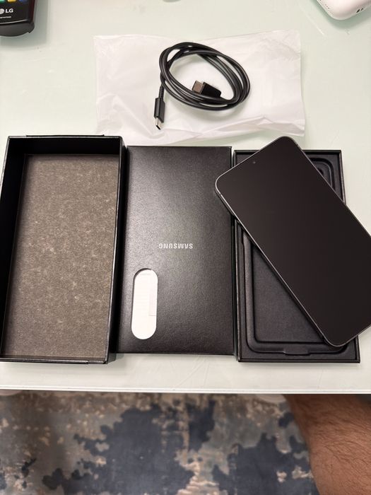 Samsung galaxy S24 /128 GB