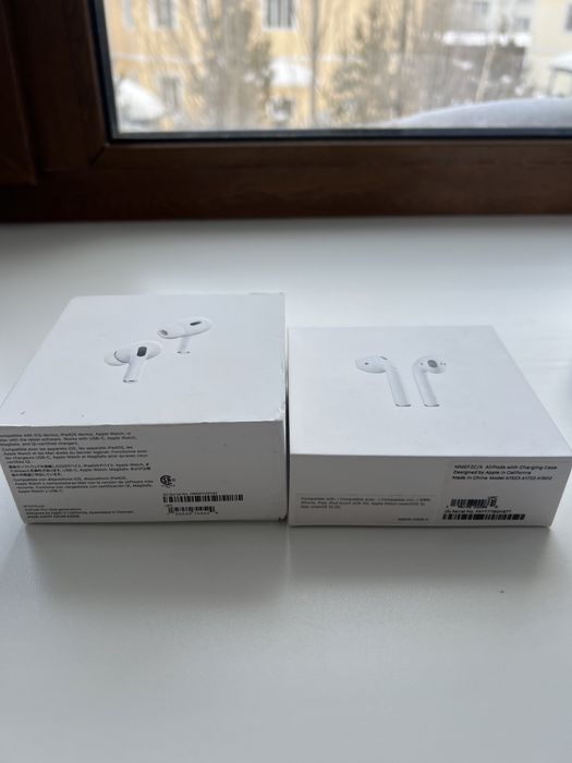 Коробки от продукции Apple