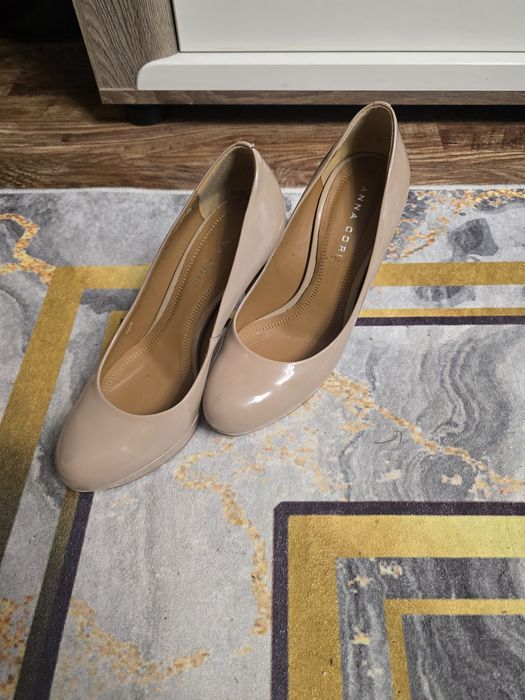 Pantofi piele lăcuită