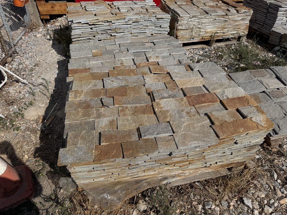 ПРОМО! Оформен камък естествен гнайс 10см