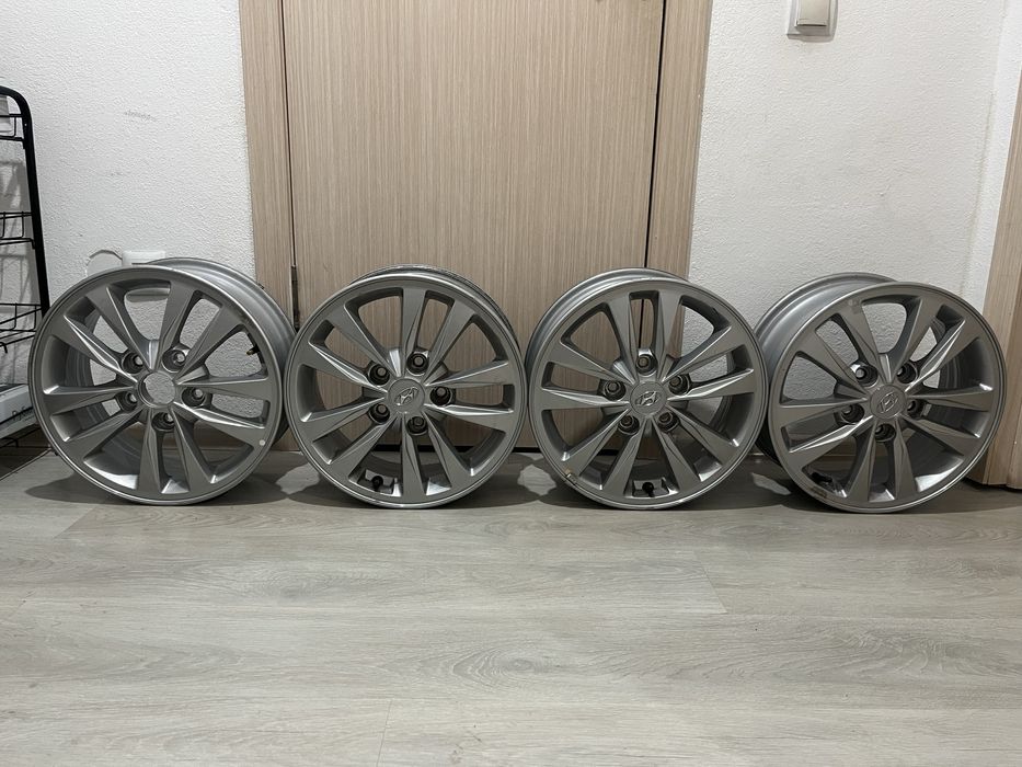 Новые оригинальные диски R15 4 шт