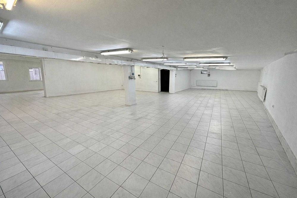 Birouri si hala productie / depozit de inchiriat, central in Oradea