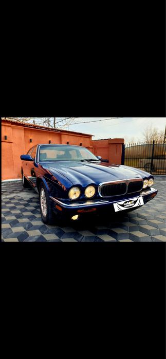 Jaguar XJ8 3.2 benzina