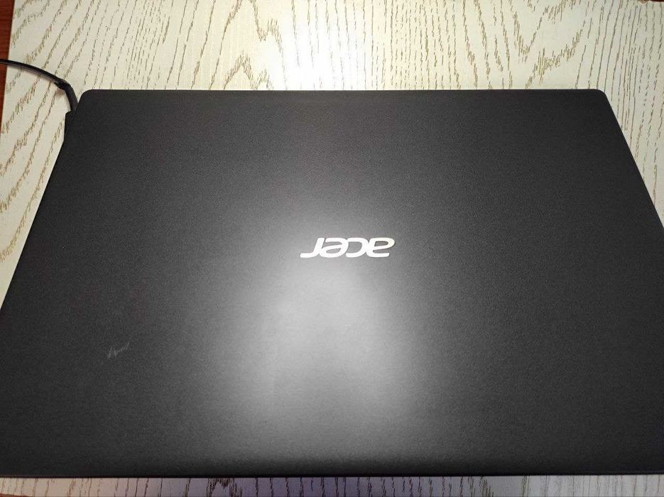Acer Aspire 3. Core i7 10th Gen