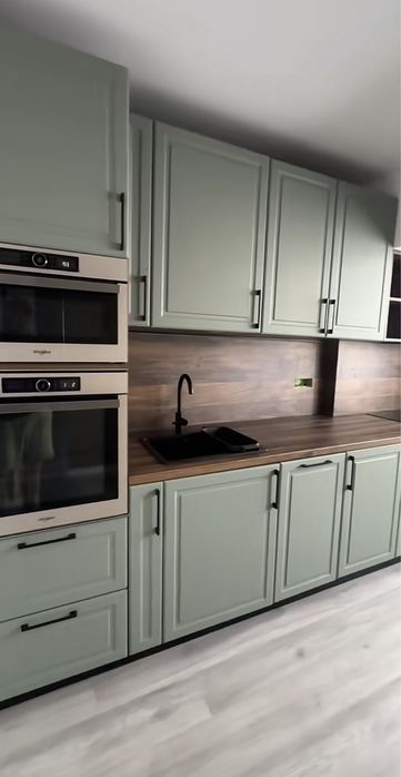 Execut mobilier la comandă / Montez mobila clientului