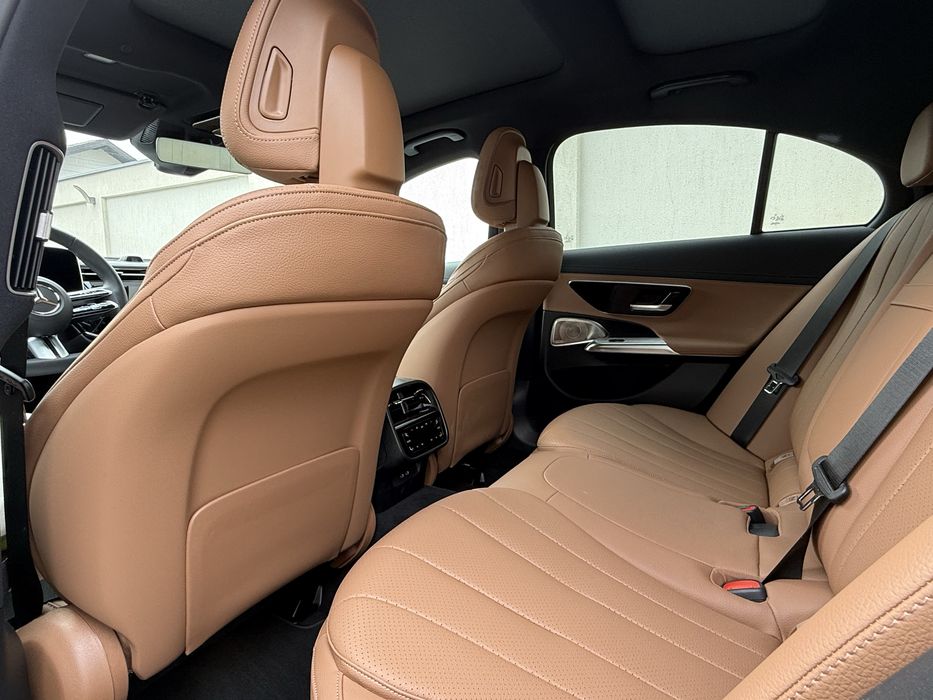 Mercedes-Benz E 200 227HP