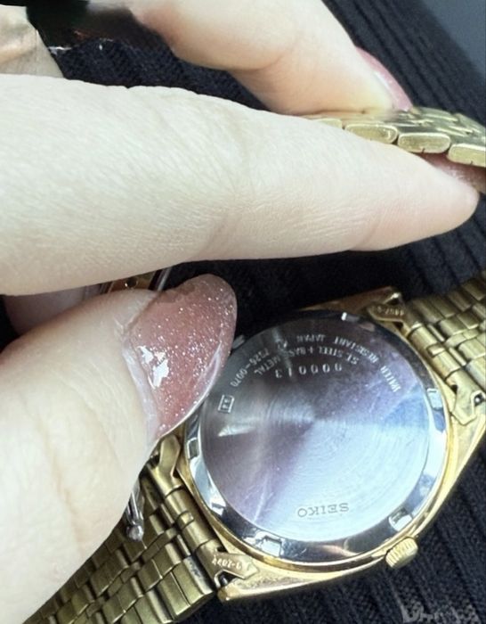 Златен мъжки часовник на марката Seiko