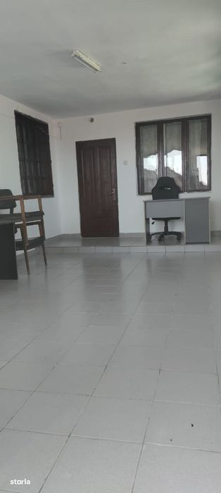 De vanzare spatiu birouri + comercial - ARAD