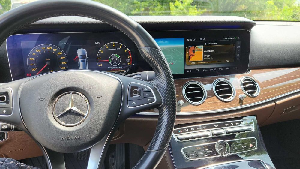 Mercedes E400 4Matic 3.5 бензин, всички екстри