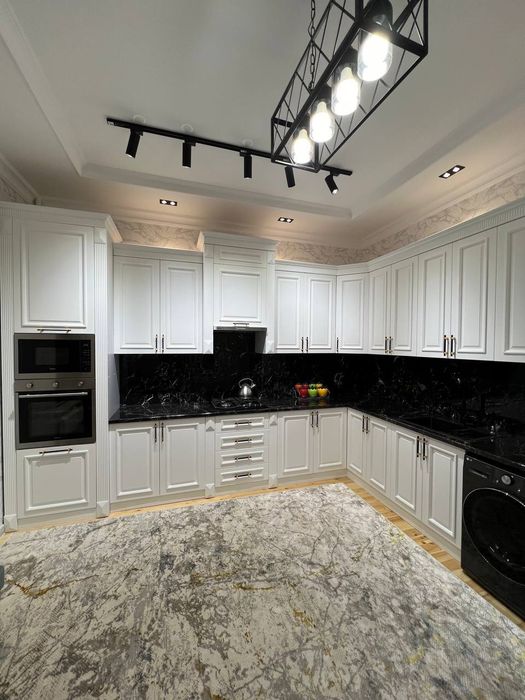 Oshxona mebeli buyurtma asosida.