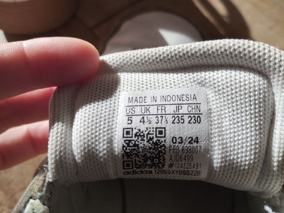 Обувки Adidas номер 37¹/³