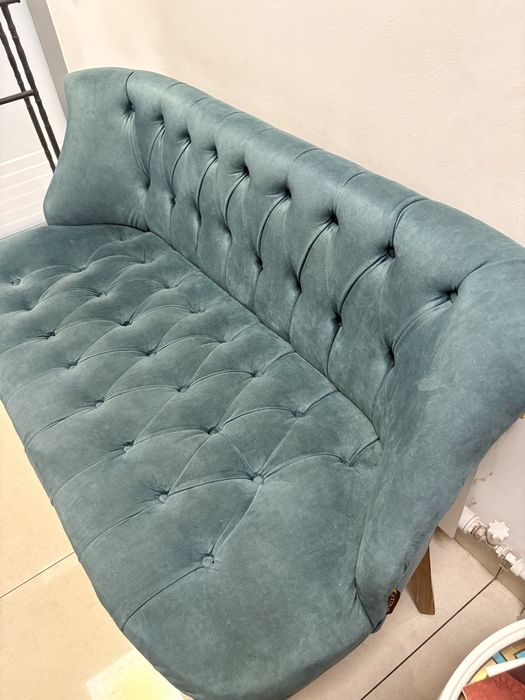 Диван с креслом