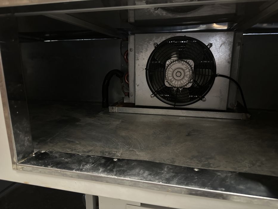 Месарска хладилна витрина 1.5м