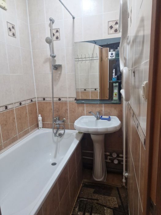 Продается 3 ком. квартира район Уюта