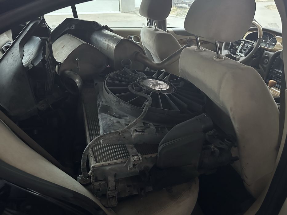 Jaguar S-type на части (без двигател)